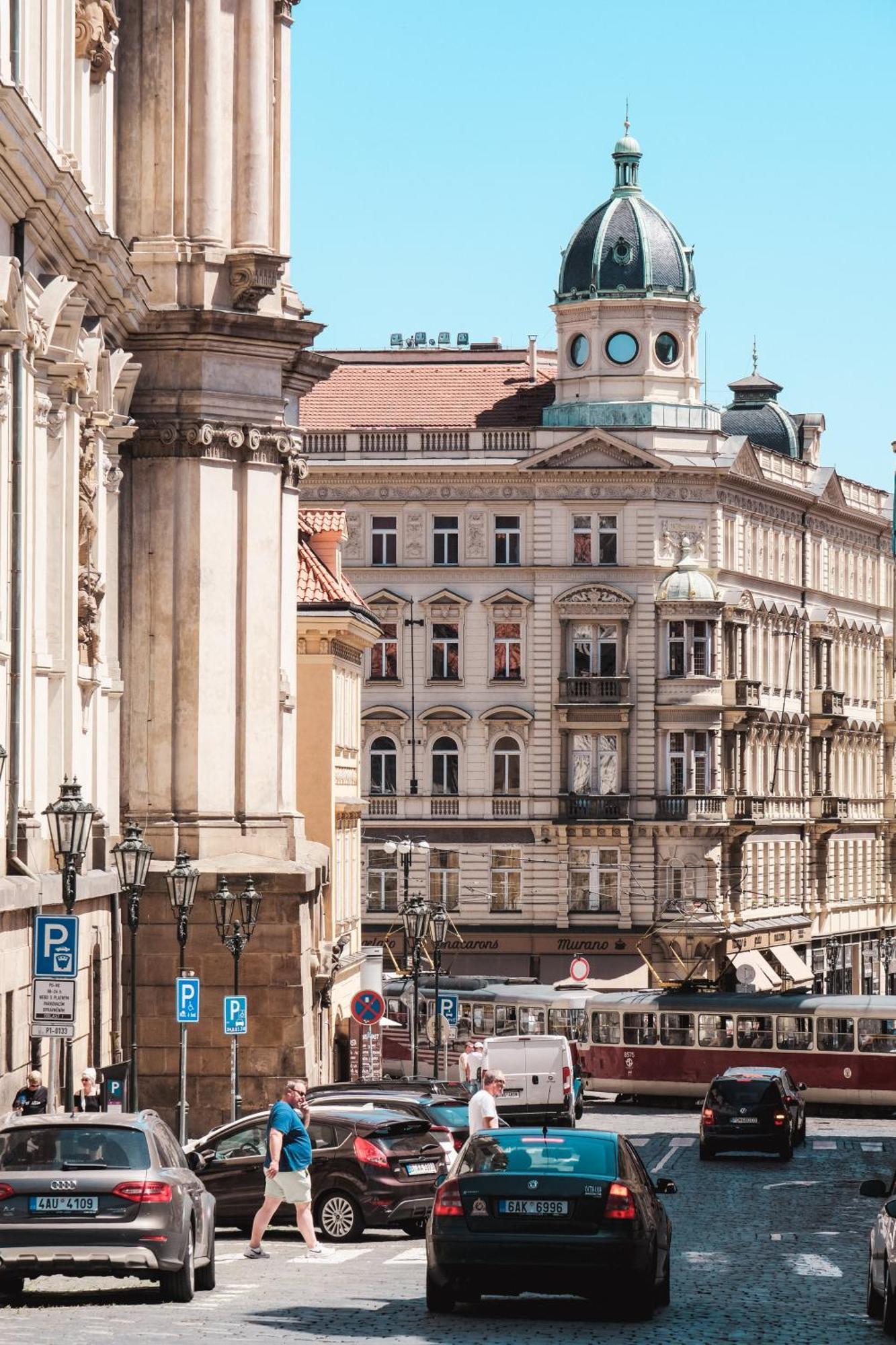 Cozy Homestay At Prague Main Station Экстерьер фото